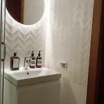 דירה Woodstone קרפאז'