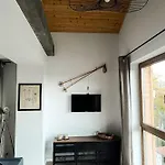 Apartament Woodstone