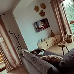 Woodstone קרפאז'