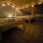 Woodstone דירה קרפאז'