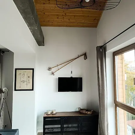 아파트 Woodstone