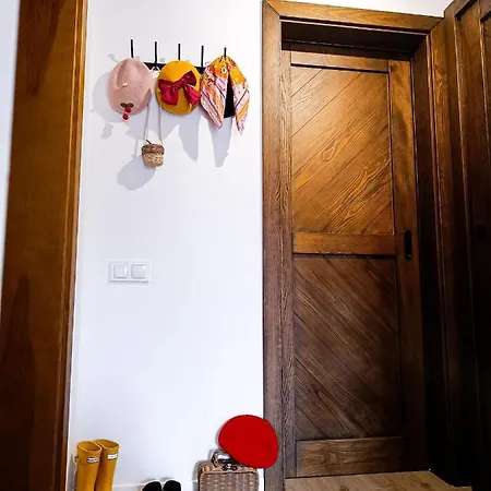 Woodstone Διαμέρισμα *